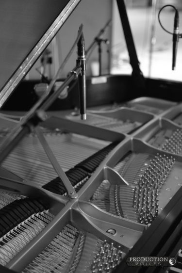 Concert Grand Session Mics D B&W